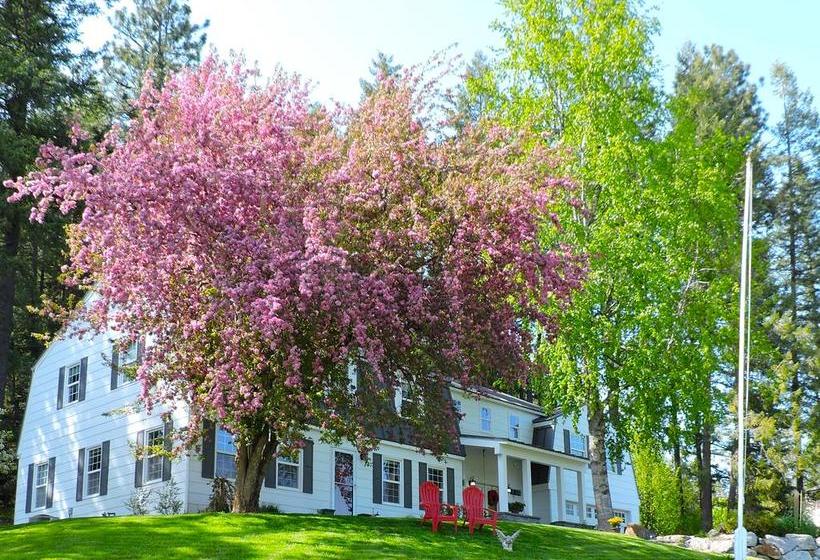 Huckleberry Hill Bed And Breakfast