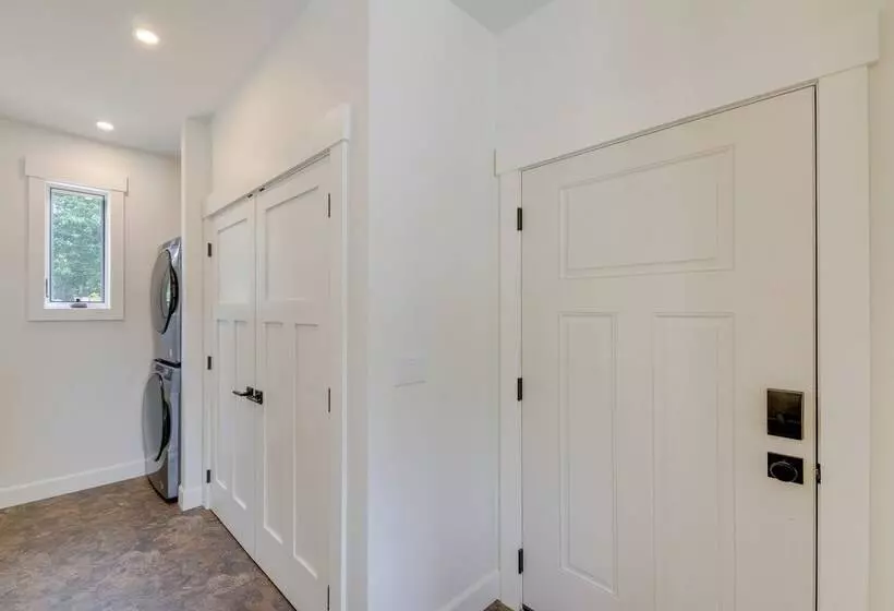 Awesome Missoula Home W/ Patio < 2 Mi To Downtown!