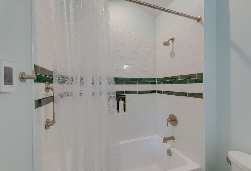 Awesome Missoula Home W/ Patio < 2 Mi To Downtown!