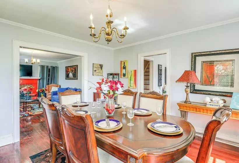 Cozy Cottage W/ Deck, 9 Mi To Downtown Beaufort!