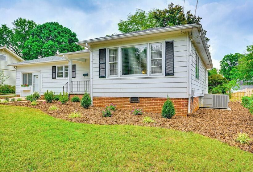 Dogwood Cottage W/ Fireplace: 1 Mi To University