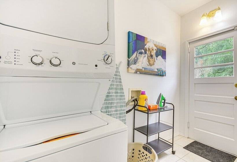 Dogwood Cottage W/ Fireplace: 1 Mi To University