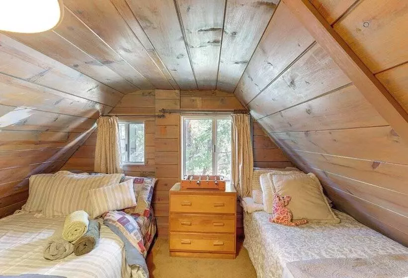 Green Valley Lake Cabin Near Lake: Boat + Ski!