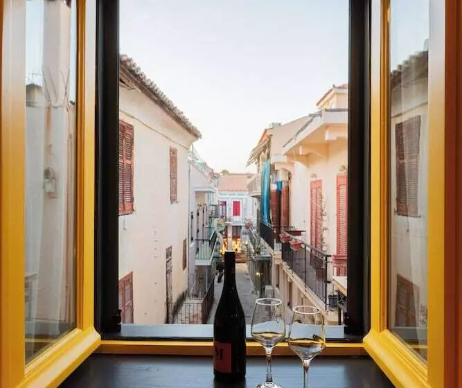 ホテル Archo Nafplio Suites & Rooms