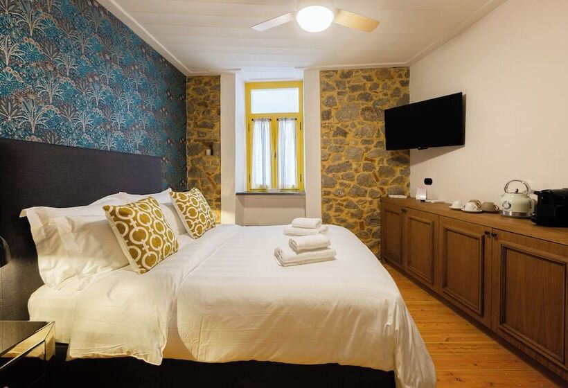 Hotelli Archo Nafplio Suites & Rooms
