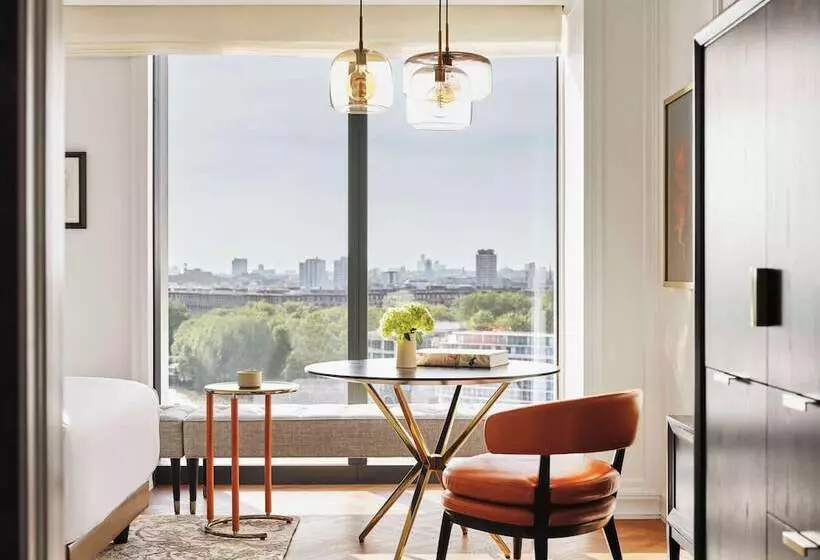 Hotelli Park Hyatt London River Thames