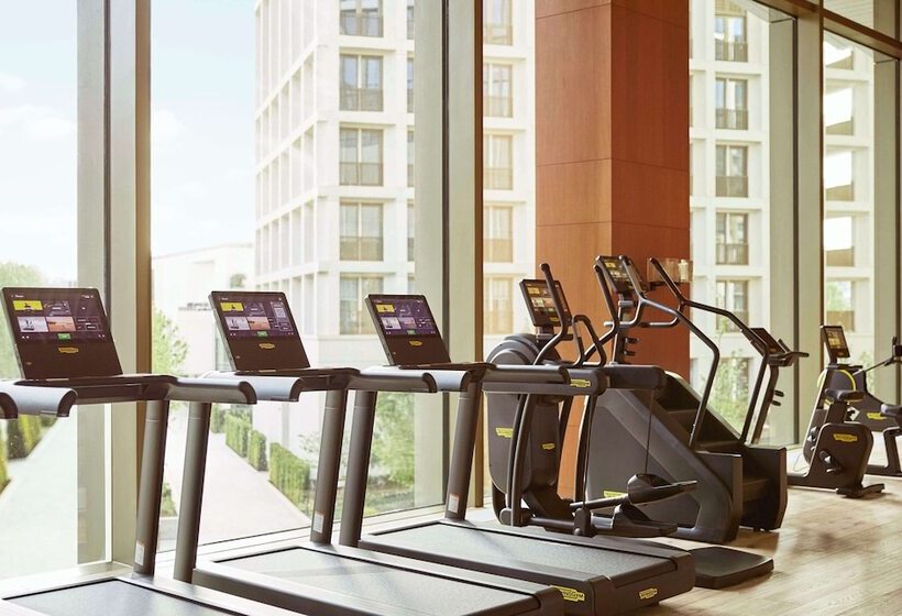 هتل Park Hyatt London River Thames