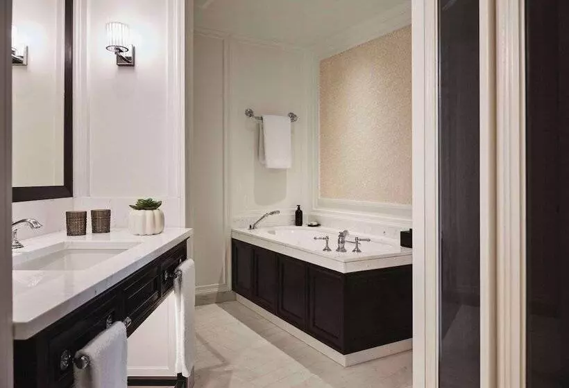 Hotelli Park Hyatt London River Thames