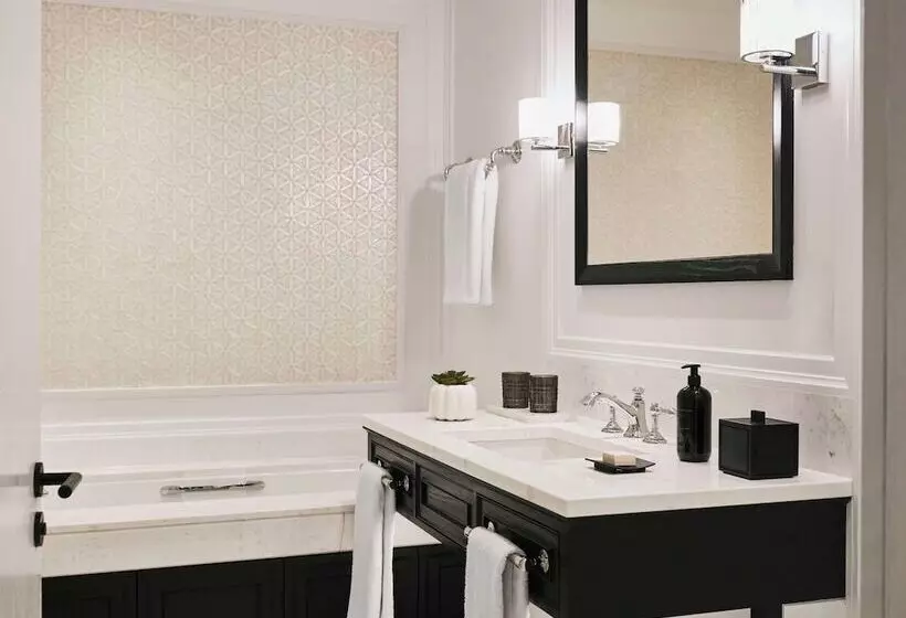 Hotelli Park Hyatt London River Thames