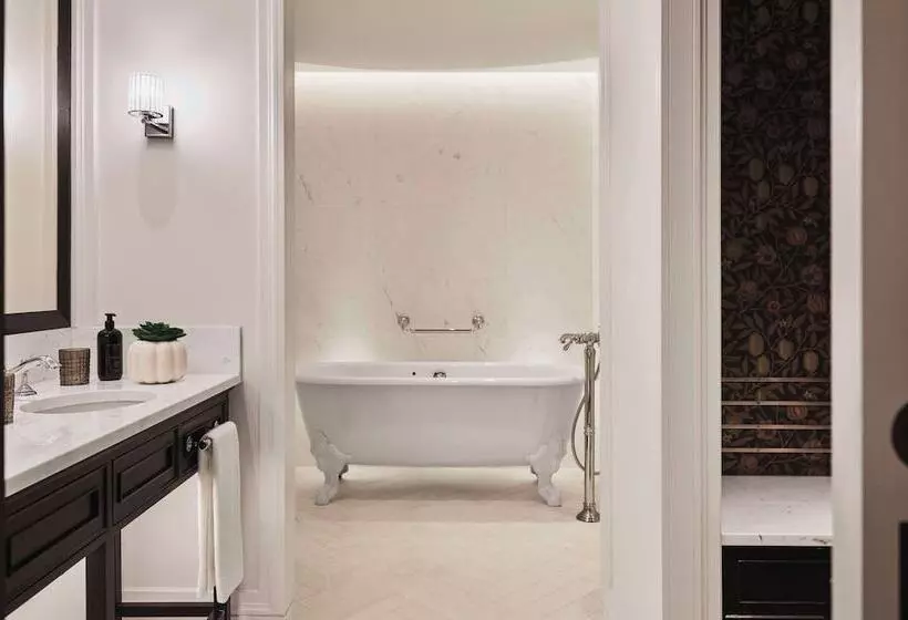 Hotelli Park Hyatt London River Thames