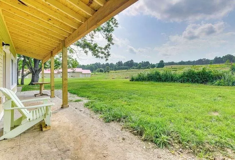 Adirondacks Cottage W/ Countryside Views!