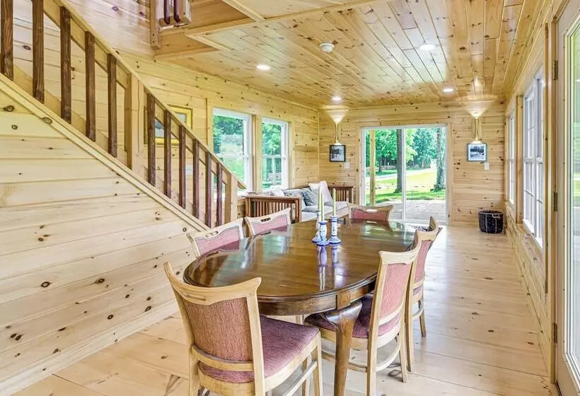 Adirondacks Cottage W/ Countryside Views!