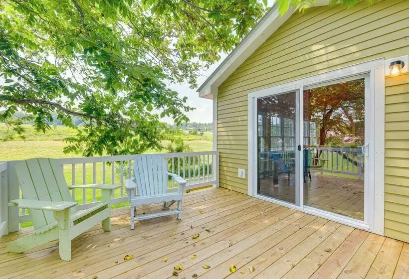 Adirondacks Cottage W/ Countryside Views!