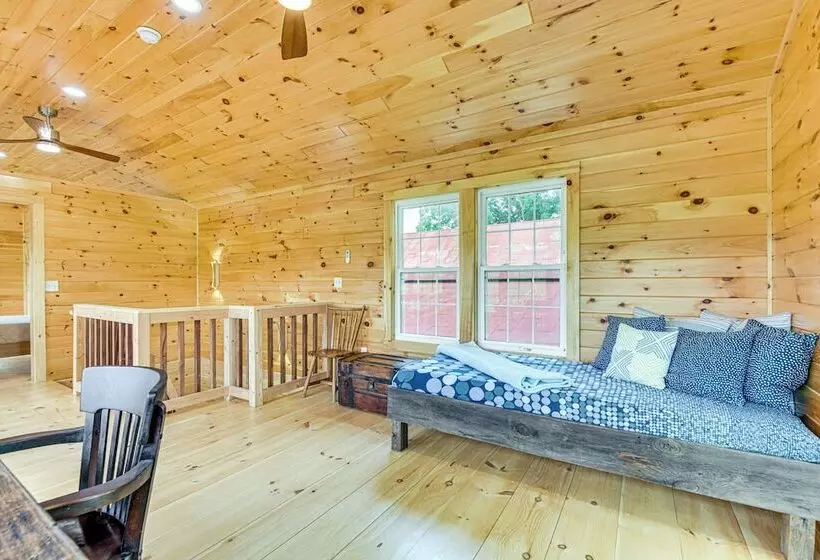 Adirondacks Cottage W/ Countryside Views!