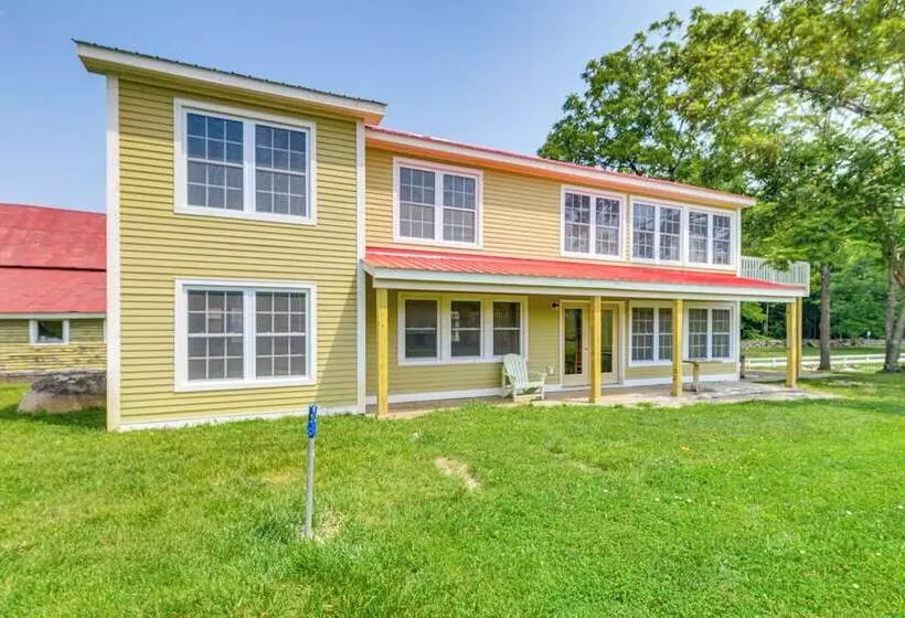 Adirondacks Cottage W/ Countryside Views!