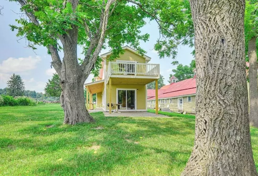 Adirondacks Cottage W/ Countryside Views!