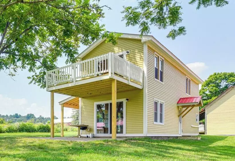 Adirondacks Cottage W/ Countryside Views!