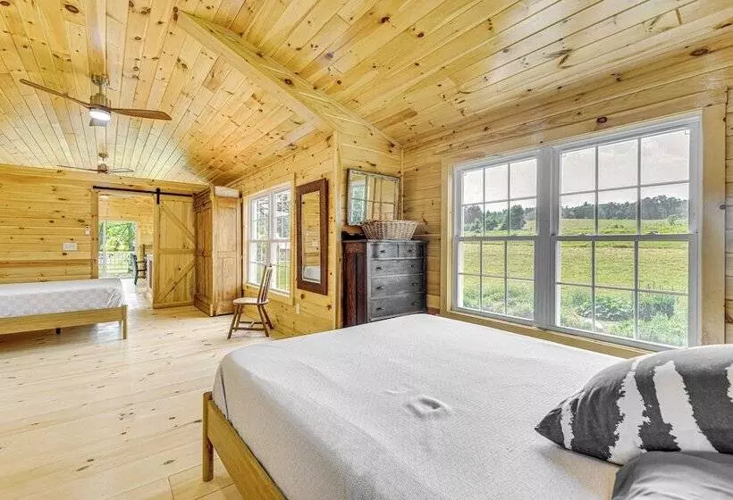 Adirondacks Cottage W/ Countryside Views!