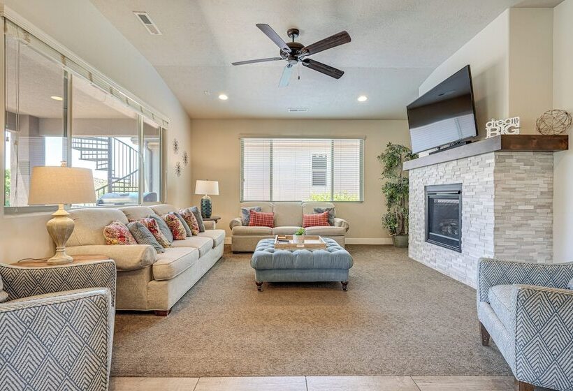 Paradise Village Oasis W/ Lazy River & Hot Tubs!