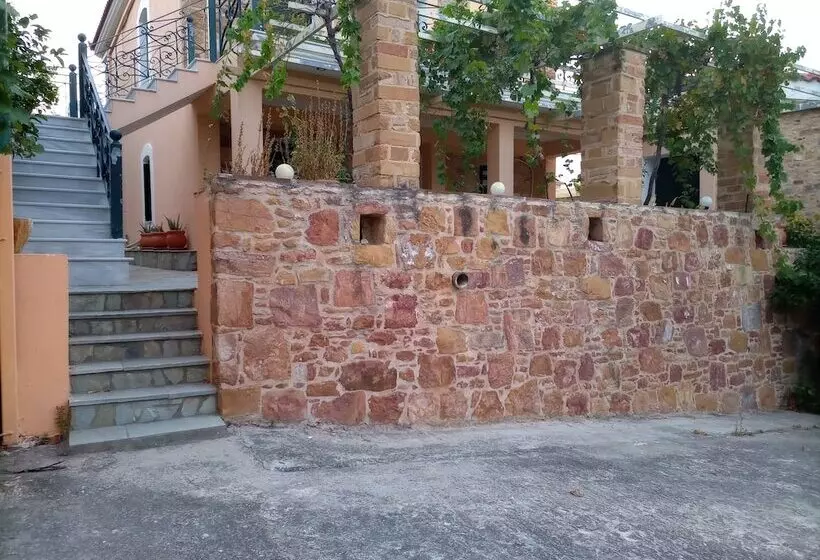 اقامتگاه Chios Green Oasis