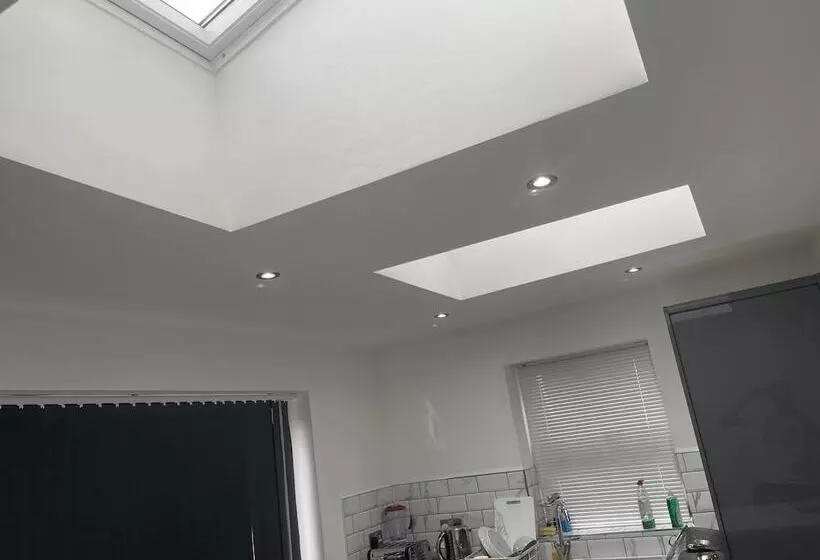 Residenssi Cozy London House With 3 Bedrooms