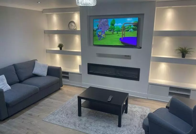 Residenssi Cozy London House With 3 Bedrooms