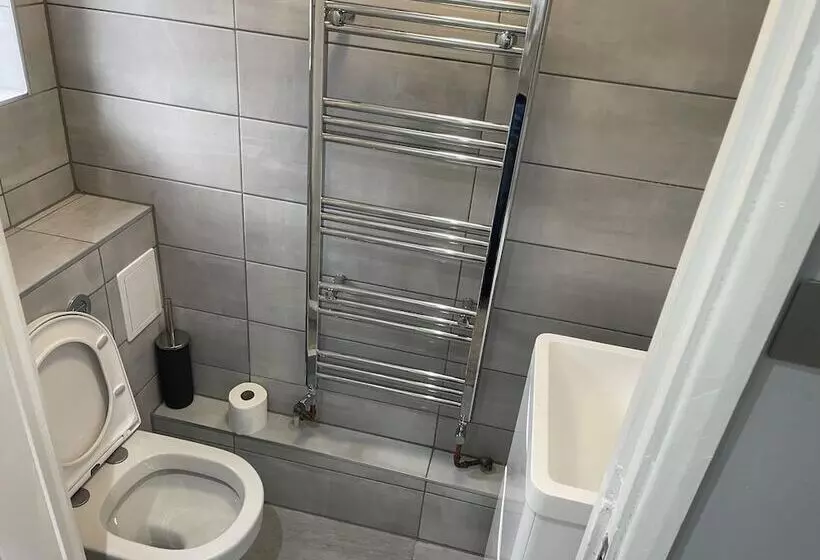 Residenssi Cozy London House With 3 Bedrooms