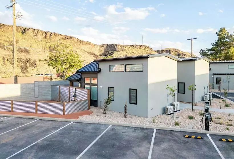 Aamiaismajoitus (B&B) Zion Oasis Rentals