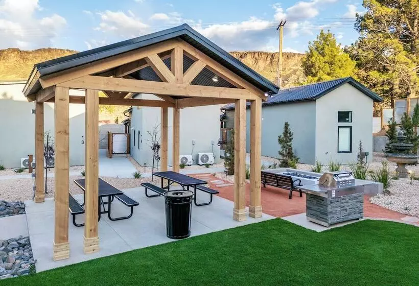 Aamiaismajoitus (B&B) Zion Oasis Rentals