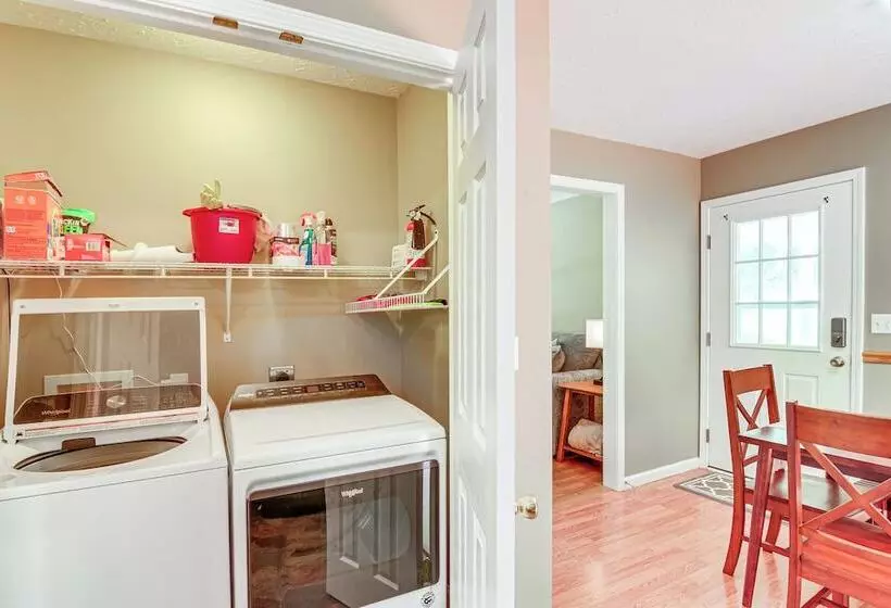 Campton Cottage W/ Hot Tub, Near Hiking + Climbing