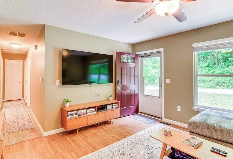 Campton Cottage W/ Hot Tub, Near Hiking + Climbing