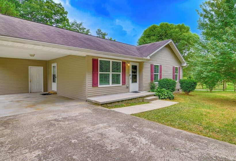 Campton Cottage W/ Hot Tub, Near Hiking + Climbing