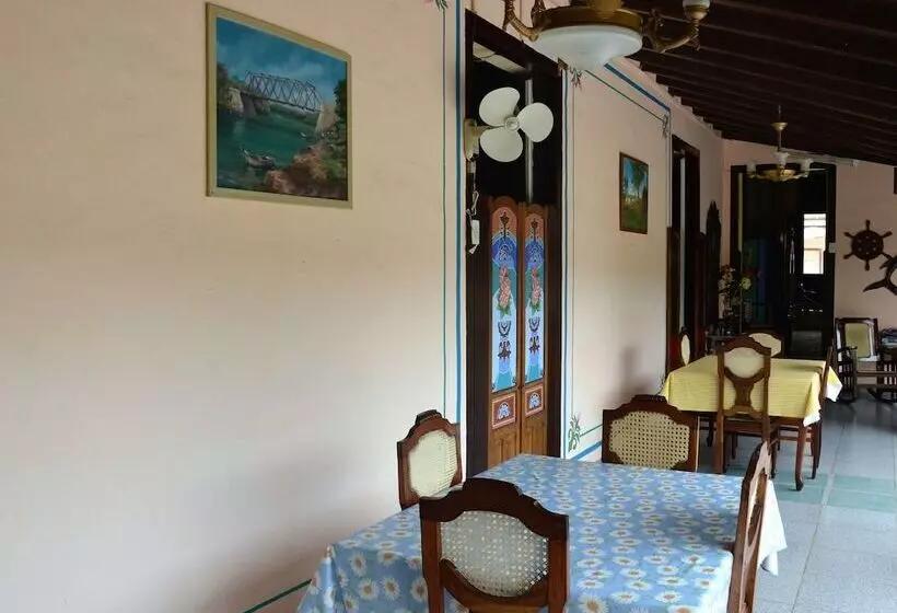 Hostal Los Hermanos