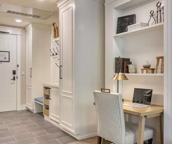 Hotelli The Inn At Sentryworld