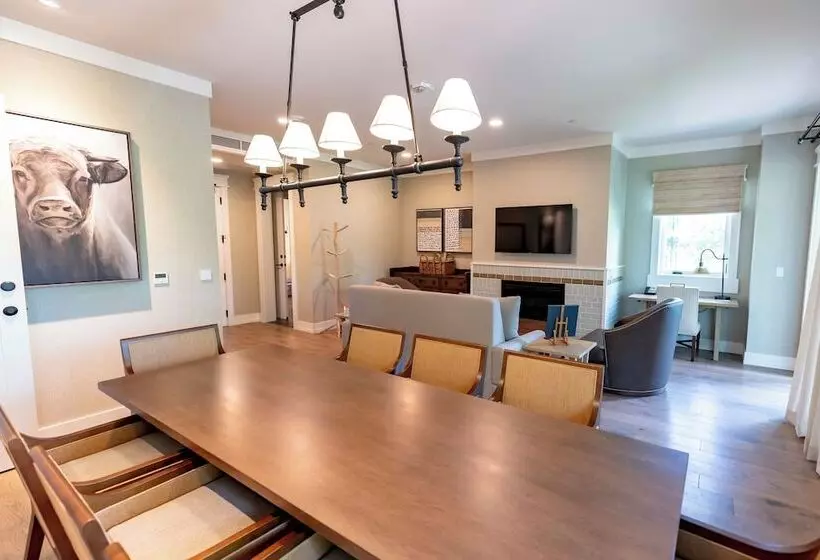 Hotelli The Inn At Sentryworld