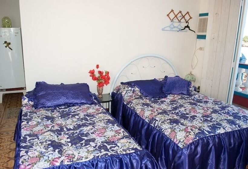 پانسیون Hostal Familia Moretón Sánchez