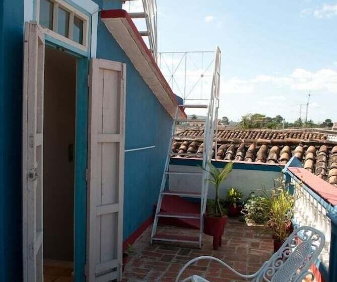 پانسیون Hostal Familia Moretón Sánchez