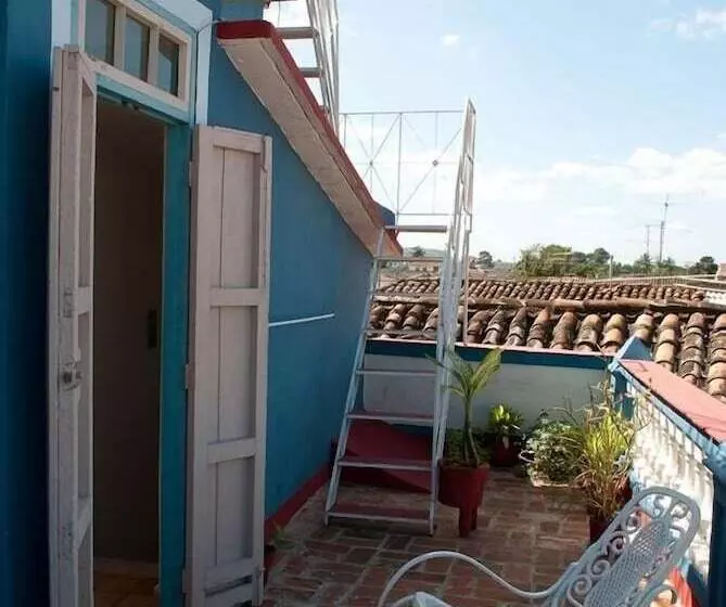 ペンション Hostal Familia Moretón Sánchez