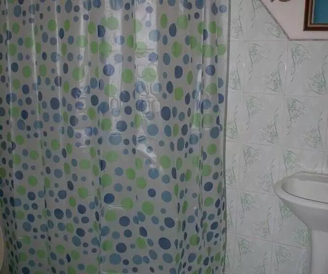 ペンション Hostal Familia Moretón Sánchez