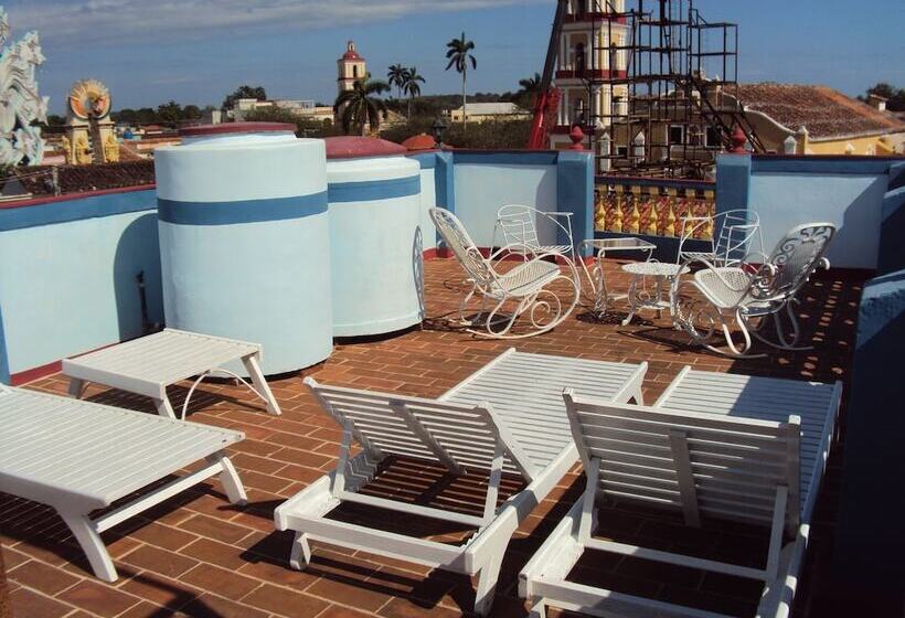 پانسیون Hostal Familia Moretón Sánchez