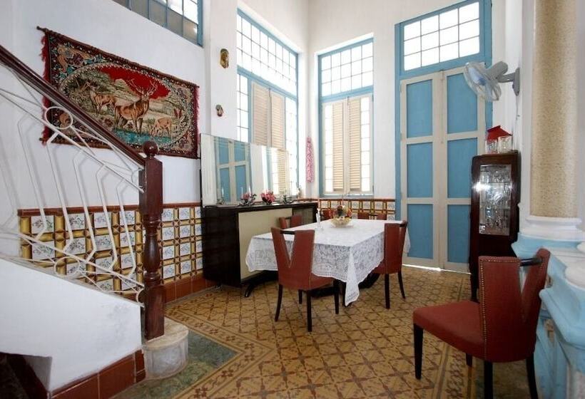 پانسیون Hostal Familia Moretón Sánchez