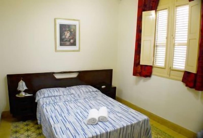 پانسیون Hostal Casa Francisco