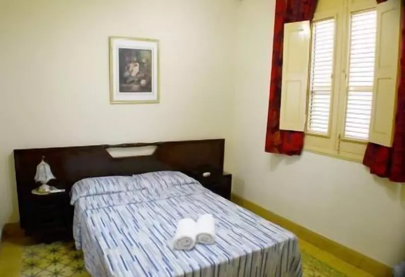 ペンション Hostal Casa Francisco