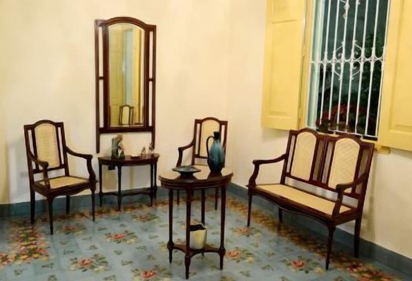 پانسیون Hostal Casa Francisco