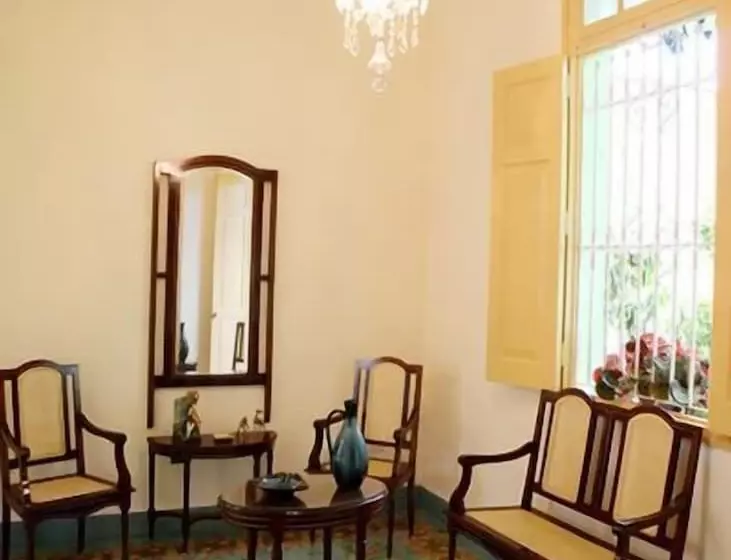 ペンション Hostal Casa Francisco