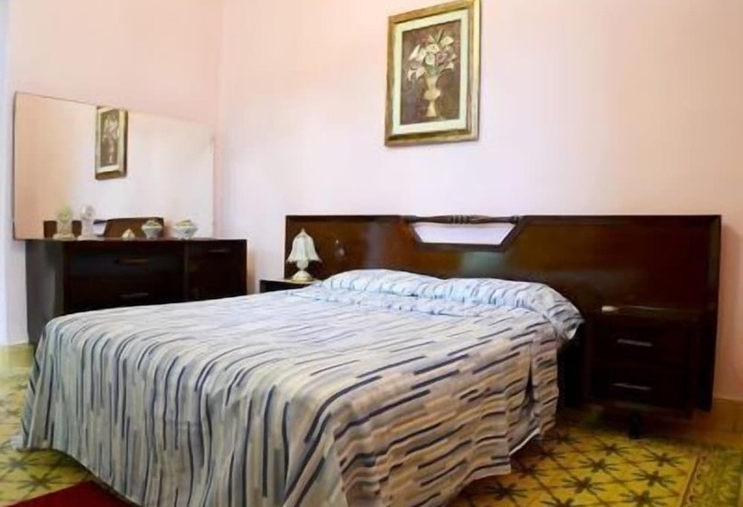 پانسیون Hostal Casa Francisco