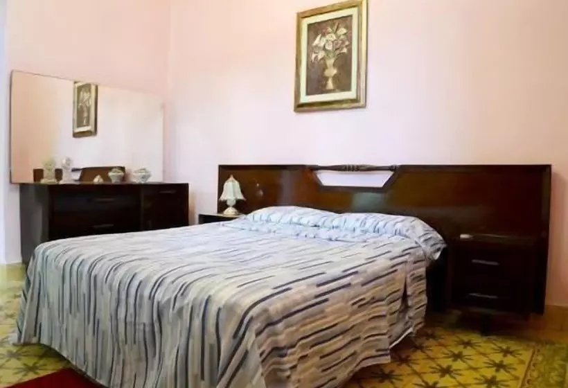 ペンション Hostal Casa Francisco