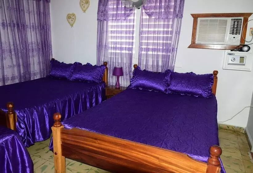 ペンション Villa Las Almendras