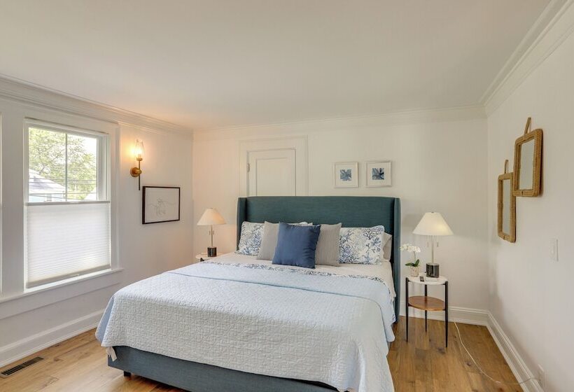 Port Clinton Home W/ Lake View   Walk To Beach!