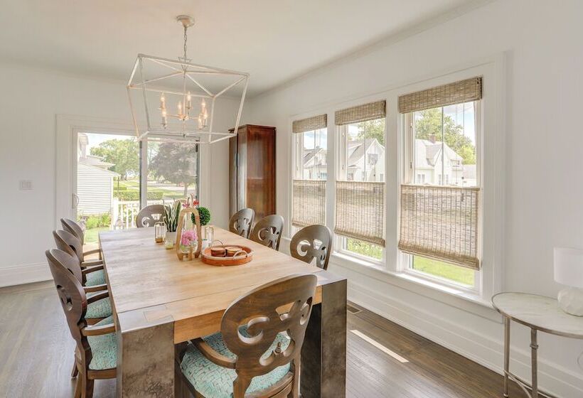 Port Clinton Home W/ Lake View   Walk To Beach!